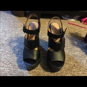 Chunky platform heel!